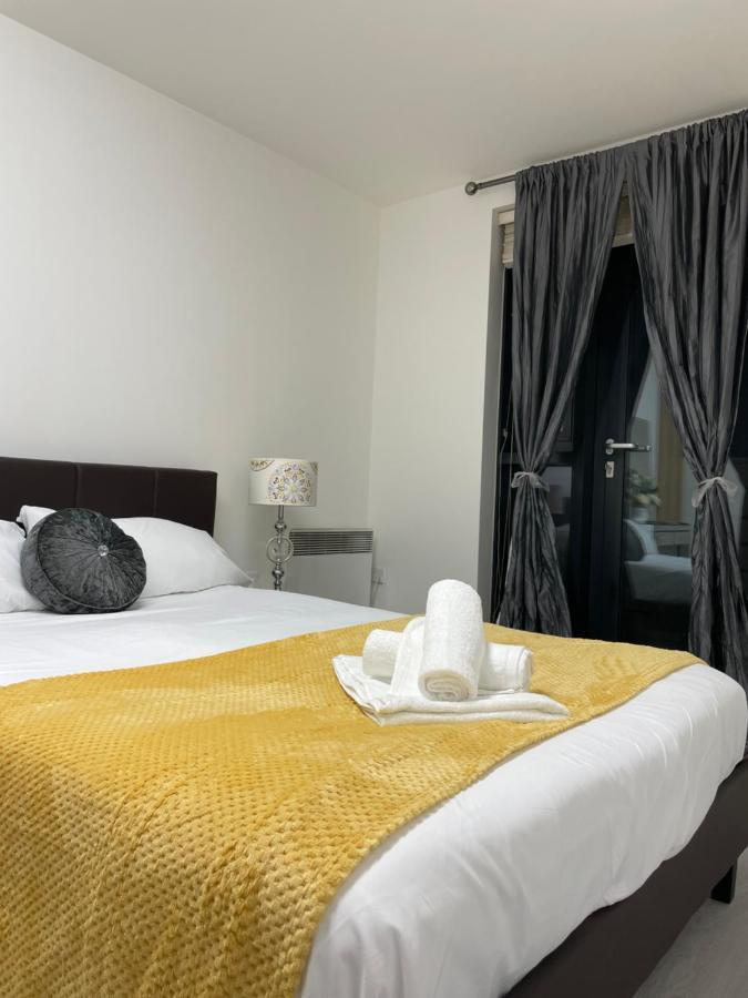 Wharf Inn Premier Apartment Central Manchester - Free Private Parking Exteriör bild