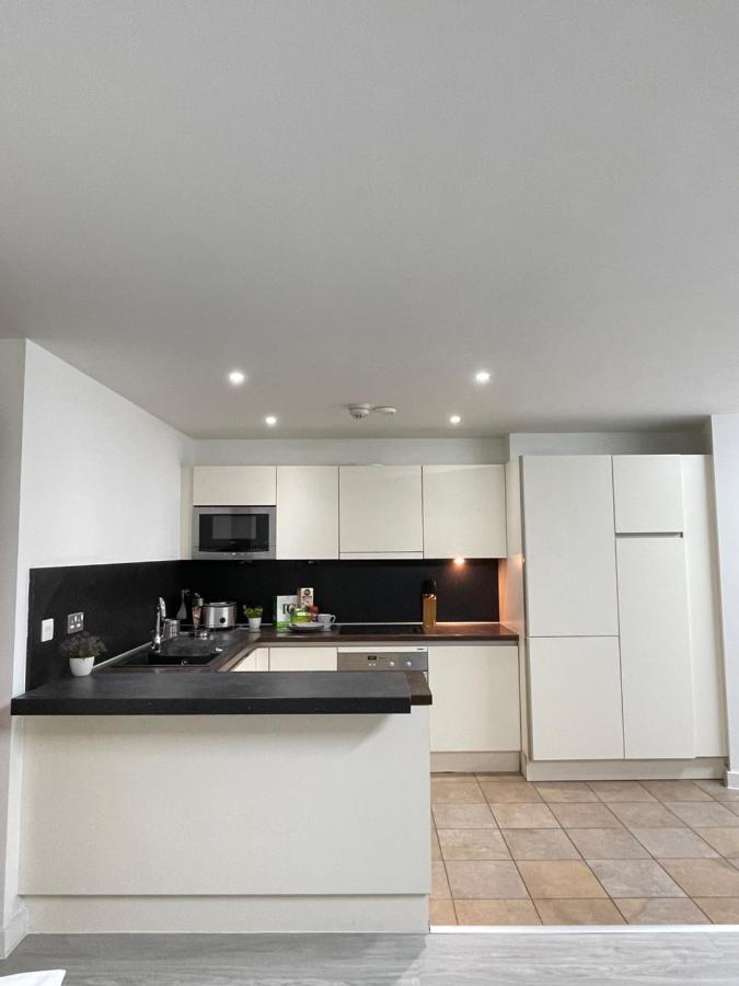 Wharf Inn Premier Apartment Central Manchester - Free Private Parking Exteriör bild